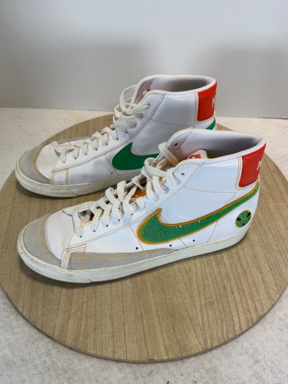 Nike Blazer Mid 77 Raygun DD9239-100 Men's Size 12 White Green Gold Sequin